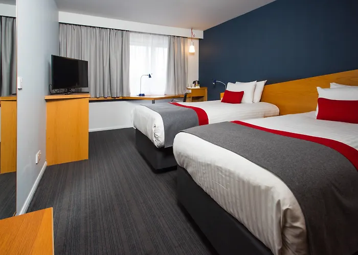Best hotels Peterborough railway station area