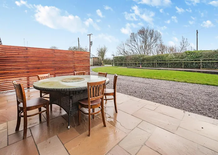 Top Dog Friendly Hotels in Clevedon, United Kingdom