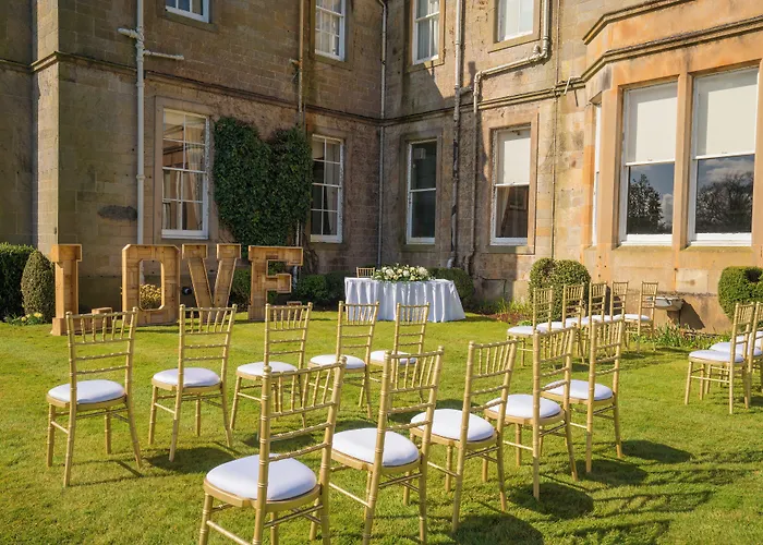 Best Hotels and Parking Edinburgh Airport
