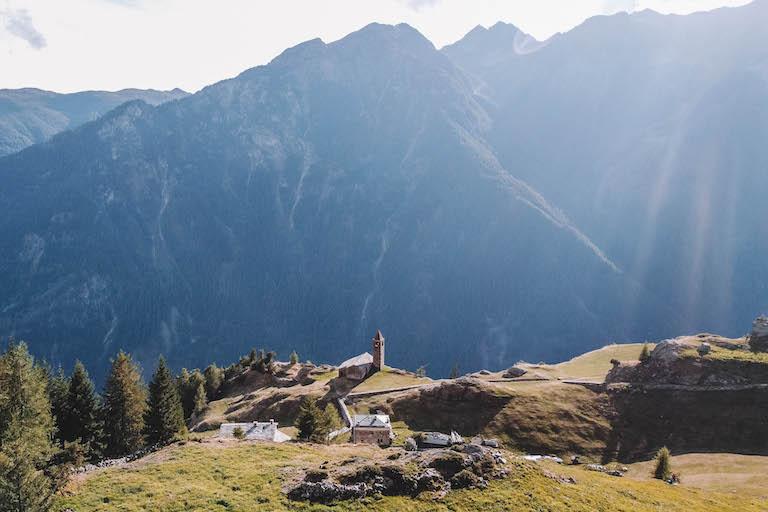 Graubuenden-Schweiz-Alpe-San-Romerio